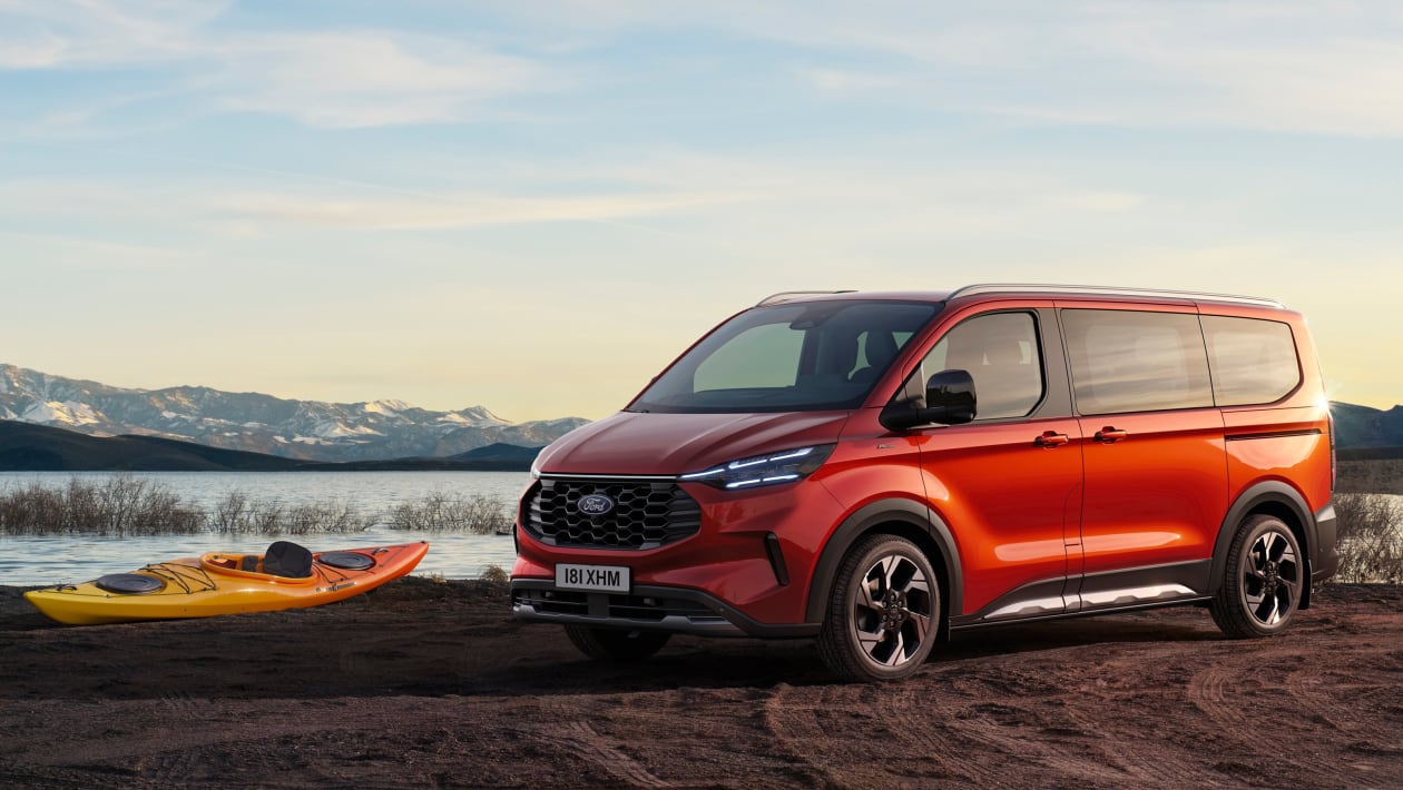 Ford%20e-Tourneo%20Custom%202022.jpg
