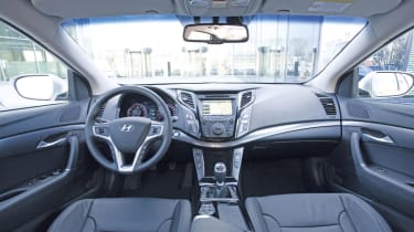 Hyundai i40 estate interior