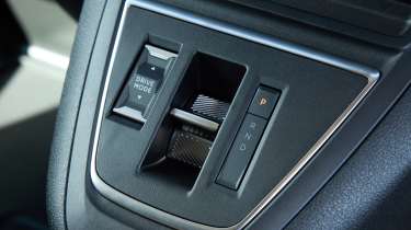 Peugeot E-Expert - gear selector