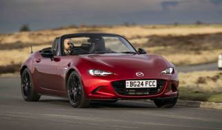 Mazda MX-5 - front cornering