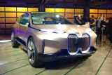 BMW Vision iNEXT - LA Motor Show - front BMW Vision iNEXT - LA Motor Show - front