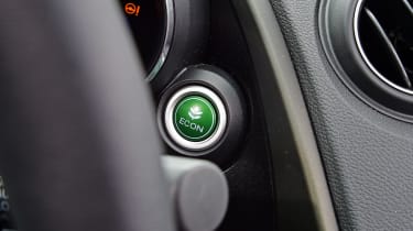 Honda Civic - eco button
