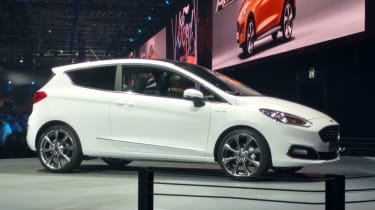 New 2017 Ford Fiesta Vignale - presentation side