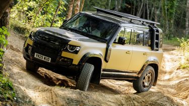 New Land Rover Defender Trophy Edition - front action