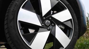 Volvo EX40 - alloy wheel detail