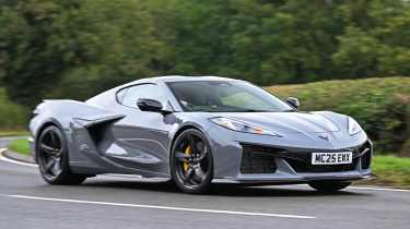 Corvette E-Ray - front