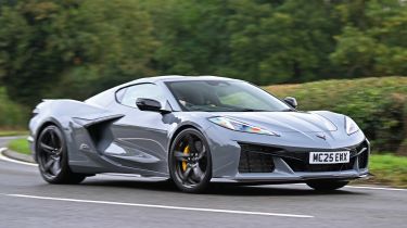 Corvette E-Ray - front