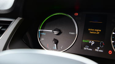 Renault Kangoo E-Tech - dashboard dials