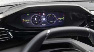 Peugeot 308 Hybrid GT Premium - driver display
