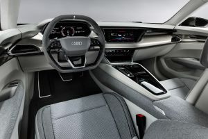 Audi e-tron GT concept - dash