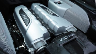 Audi R8 coupe engine