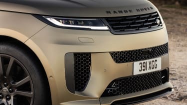 Range Rover Sport SV - front detail