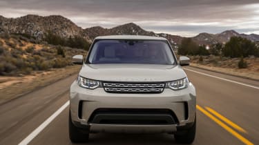 Land Rover Discovery 2017 nose