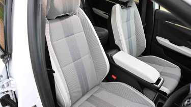 Renault Scenic - front seats