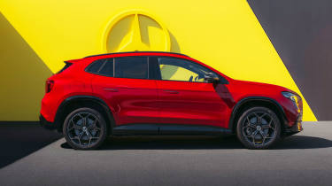 Mercedes GLA Electric - side