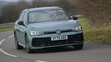 New Volkswagen Passat Estate - front cornering 