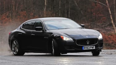 Maserati Quattroporte GTS drift