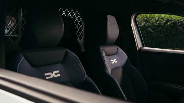 Dacia Duster Cargo - seats