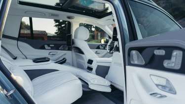 Mercedes-Maybach GLS - rear space