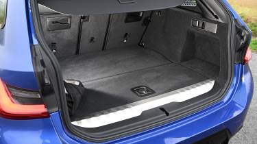 BMW 3 Series Touring - boot