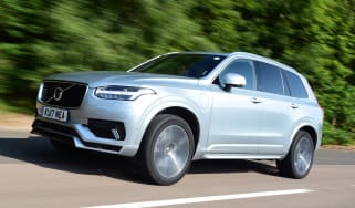 Volvo XC90 - front