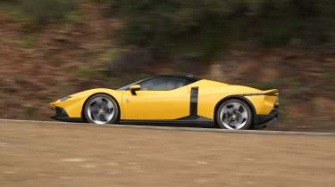 Ferrari 849 Testarossa - side