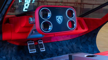 Peugeot Polygon concept - steering wheel