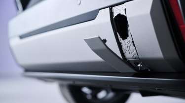 Subaru Uncharted - rear detail