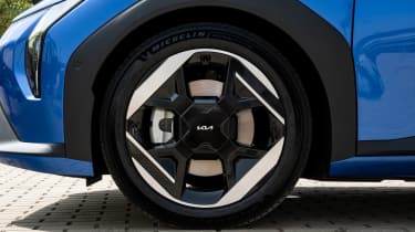 Kia EV4 - wheel