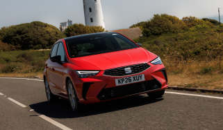 SEAT Ibiza advertorial - front tracking