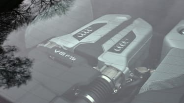 Audi R8 V8 Coupe engine detail