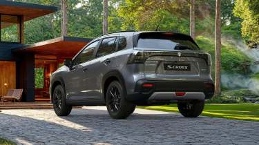 Suzuki S-Cross Kuro rear 3_4