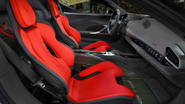 Ferrari SC40 - seats