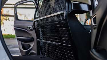 Leapmotor T03 LCV - load bay divider