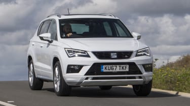 SEAT Ateca 2.0 TSI - front panning