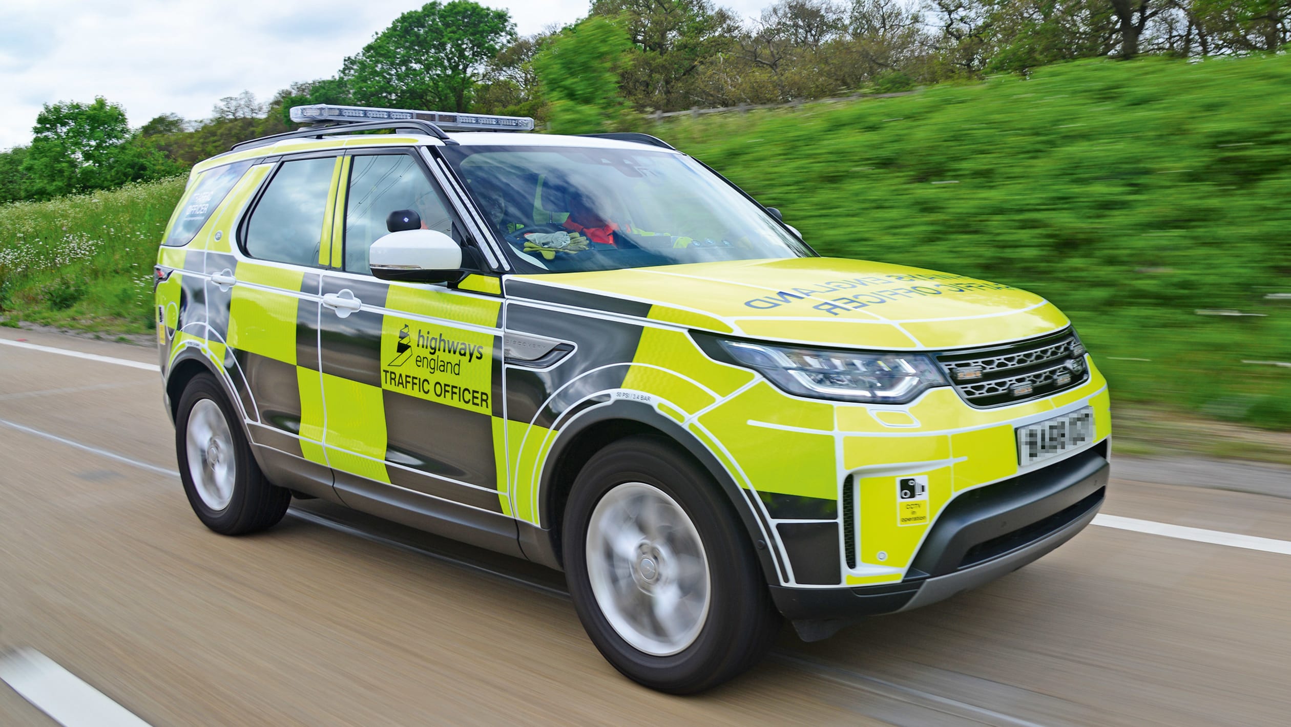 what-do-highways-england-traffic-officers-do-all-day-pictures-auto