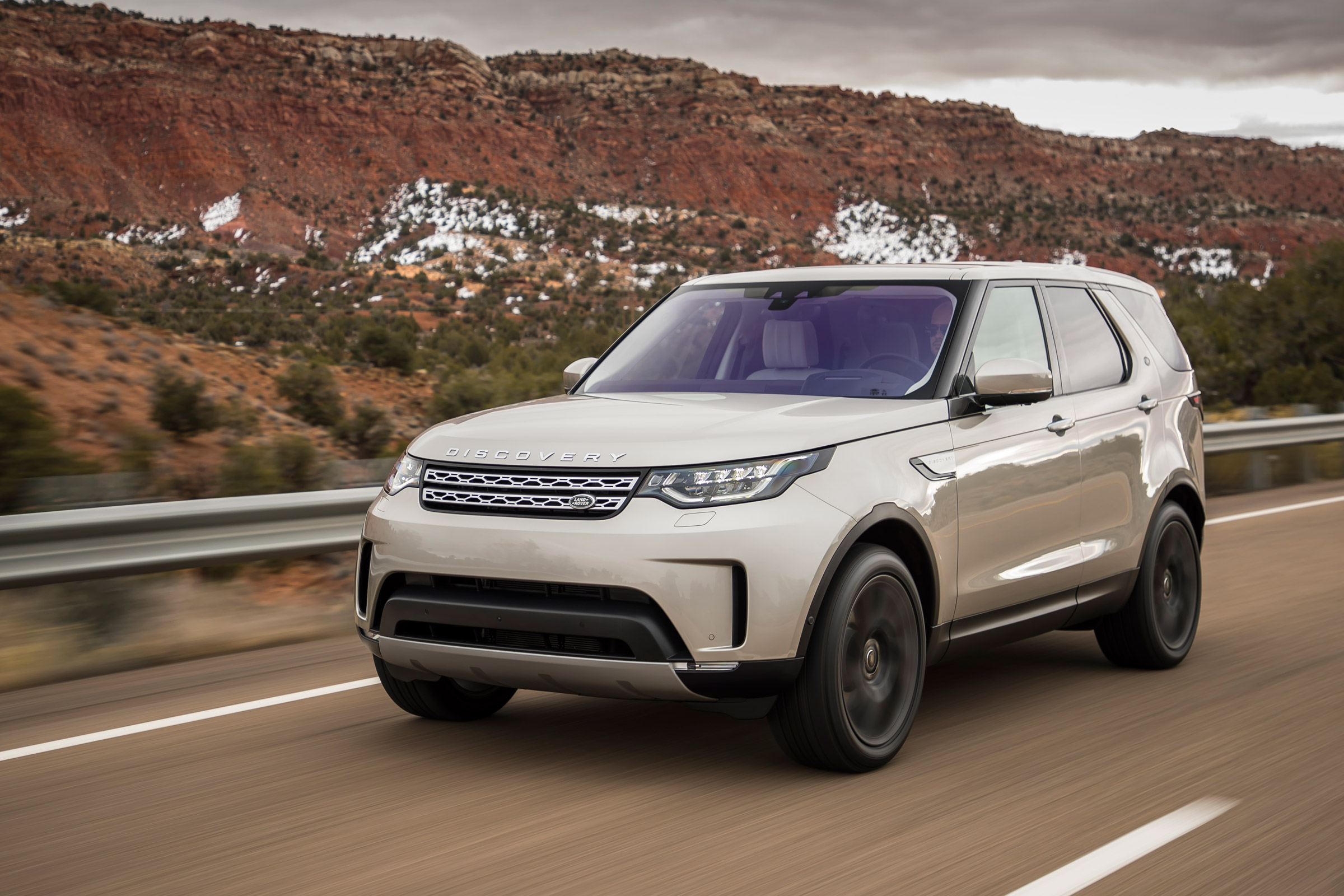 Land rover discovery поколения