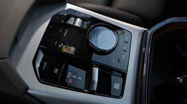 BMW X3 - iDrive on centre console