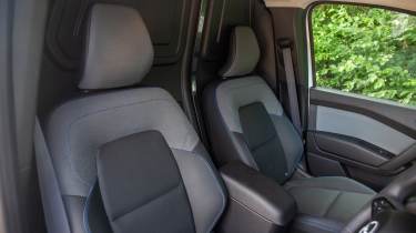 Nissan Townstar EV - seats