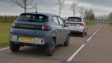 Dacia Spring vs Leapmotor T03 - rear tracking