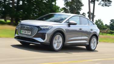 Audi Q4 e-tron Sportback - front tracking