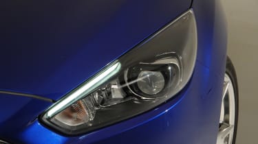 Ford Focus 2014 facelift front light