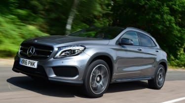 Mercedes GLA 2016 - front tracking