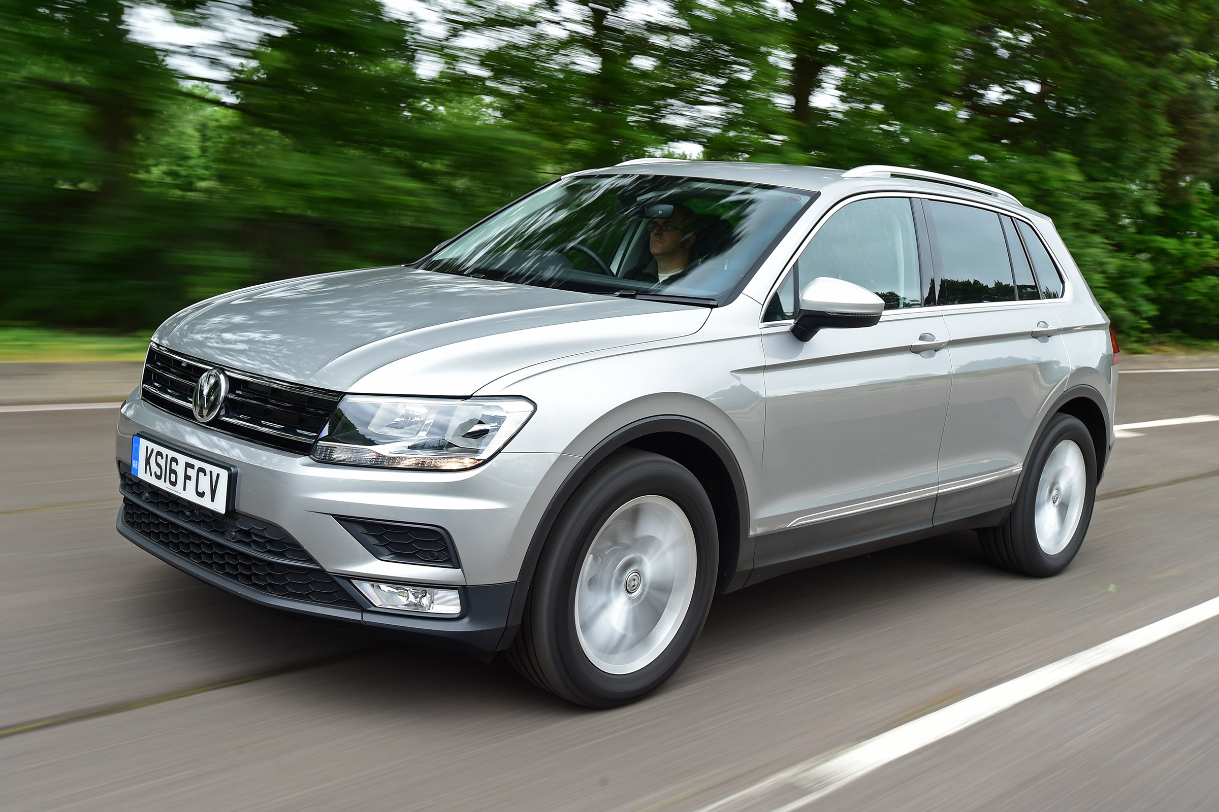 Фольксваген тигуан бу. VW Tiguan 2016. Фольксваген Тигуан 2016. WV Tiguan 2016. VW Tiguan se.