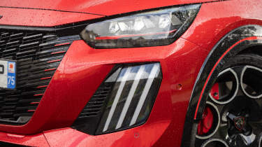 Peugeot 208 GTi - front detail