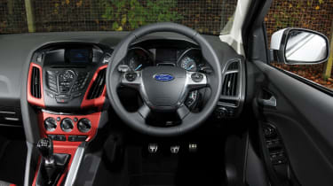 Ford Focus Zetec S 1.6 EcoBoost dash