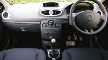 Renault Clio Pzaz dash