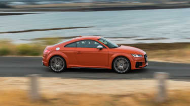 Audi TT S - profile