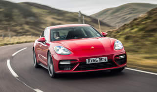 Porsche Panamera Turbo 2017 UK - front cornering