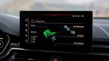Audi RS 4 Avant Competition - infotainment